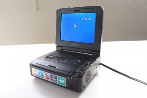 GV A700 8ミリビデオウォークマン