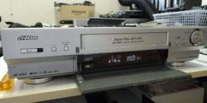 HR-VFG1ビデオデッキ